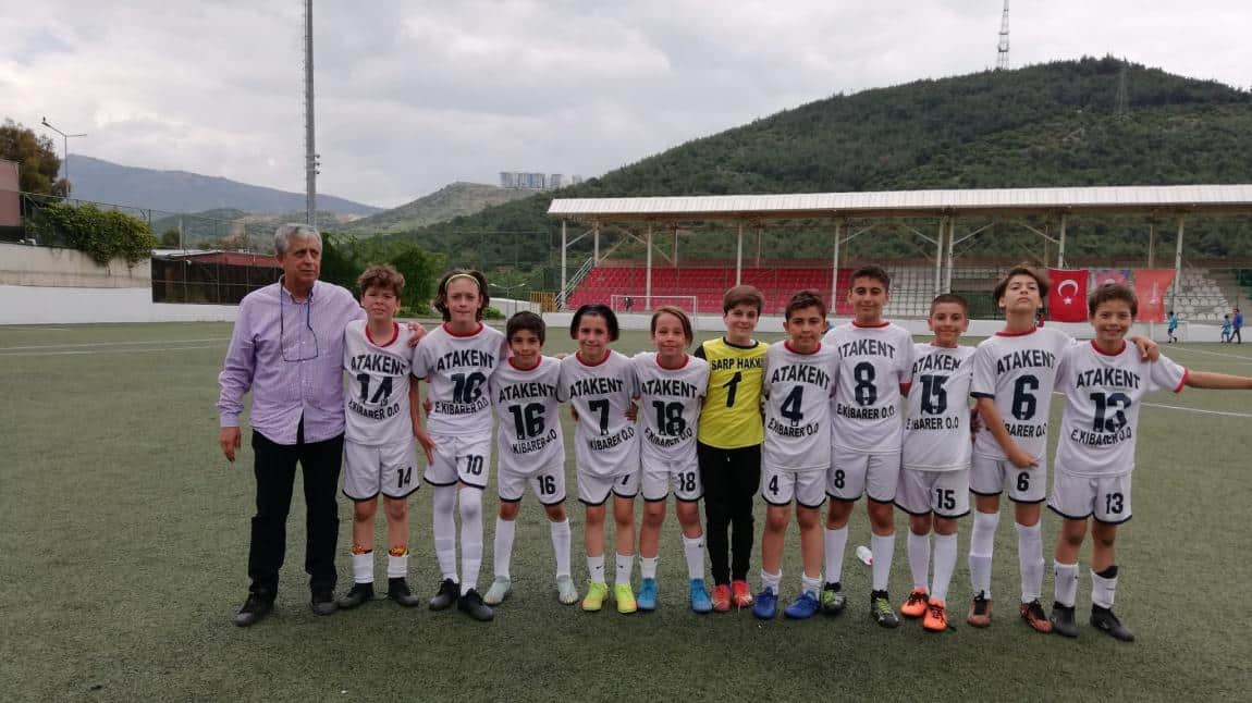 Futbol Takımımız Karşıyaka Kaymakamlık Kupası Küçük Erkekler Futbol Turnuvasında 3.lük kazandı.
